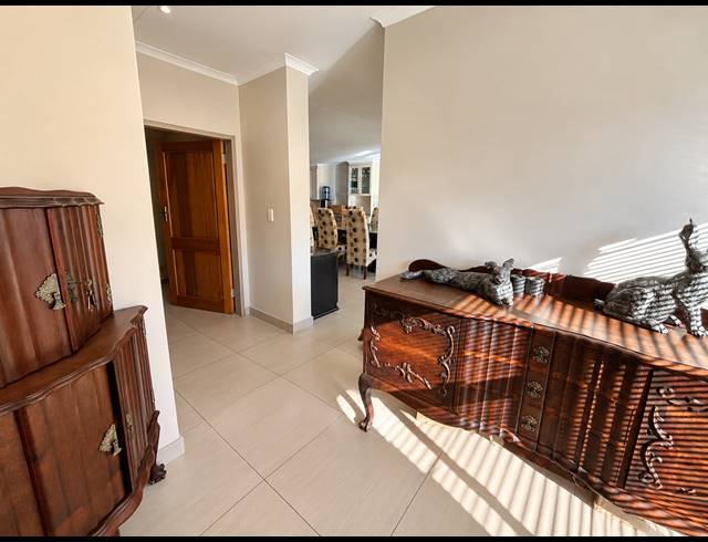 4 BEDROOM HOUSE FOR SALE IN THREE RIVERS EAST